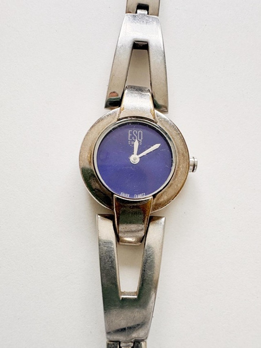 ESQ Swiss Women’s Watch 22mm Blue Dial Silver Tone Bracelet Runs
